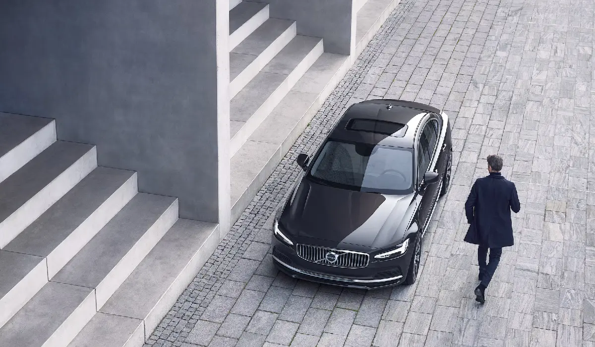 Volvo - S90 B5 Ultimate - Best Car Rentals - Best Preowned Car - Exclusive Concierge Club.webp